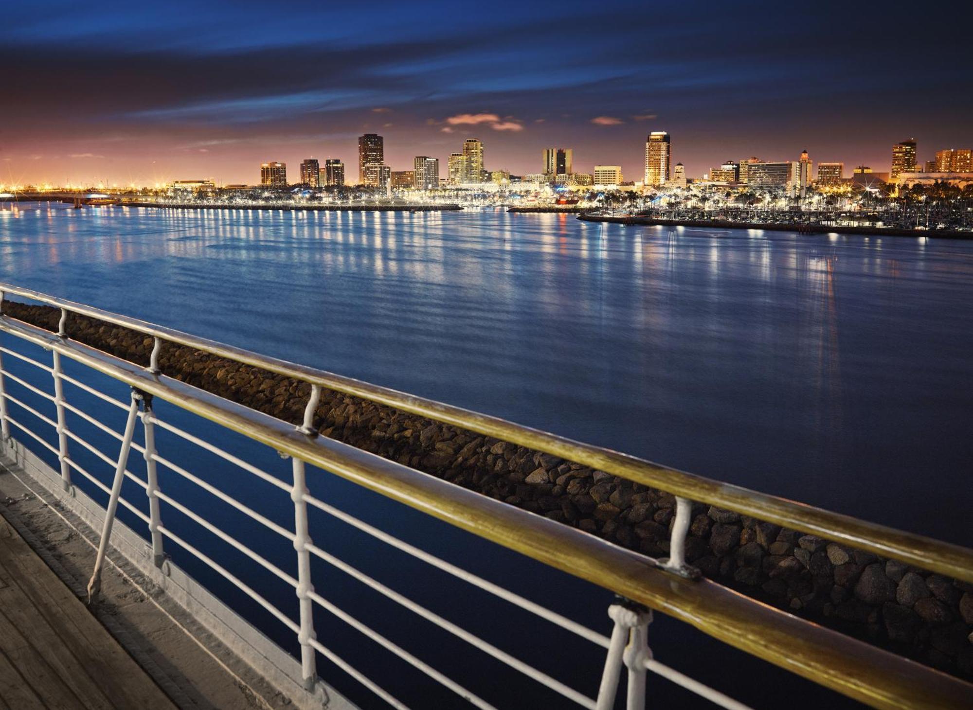 The Queen Mary Long Beach Exterior foto